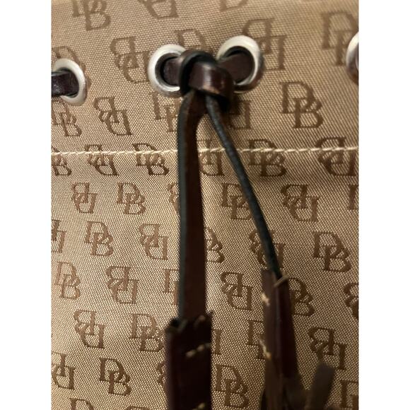 Vintage Dooney & Bourke tan and brown handbag - Picture 12 of 16